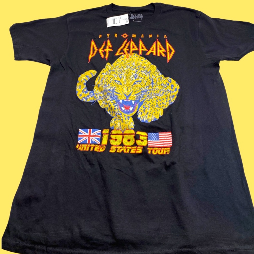 Def leopard t shirt